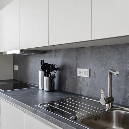 Exquis Design 4-zimmer Art-deco I Balcony I Family-friendly I Parking I Office Apartament *