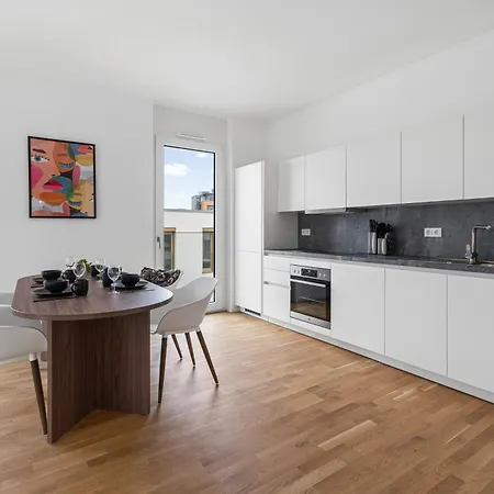 Exquis Design 4-zimmer Art-deco I Balcony I Family-friendly I Parking I Office * Böblingen